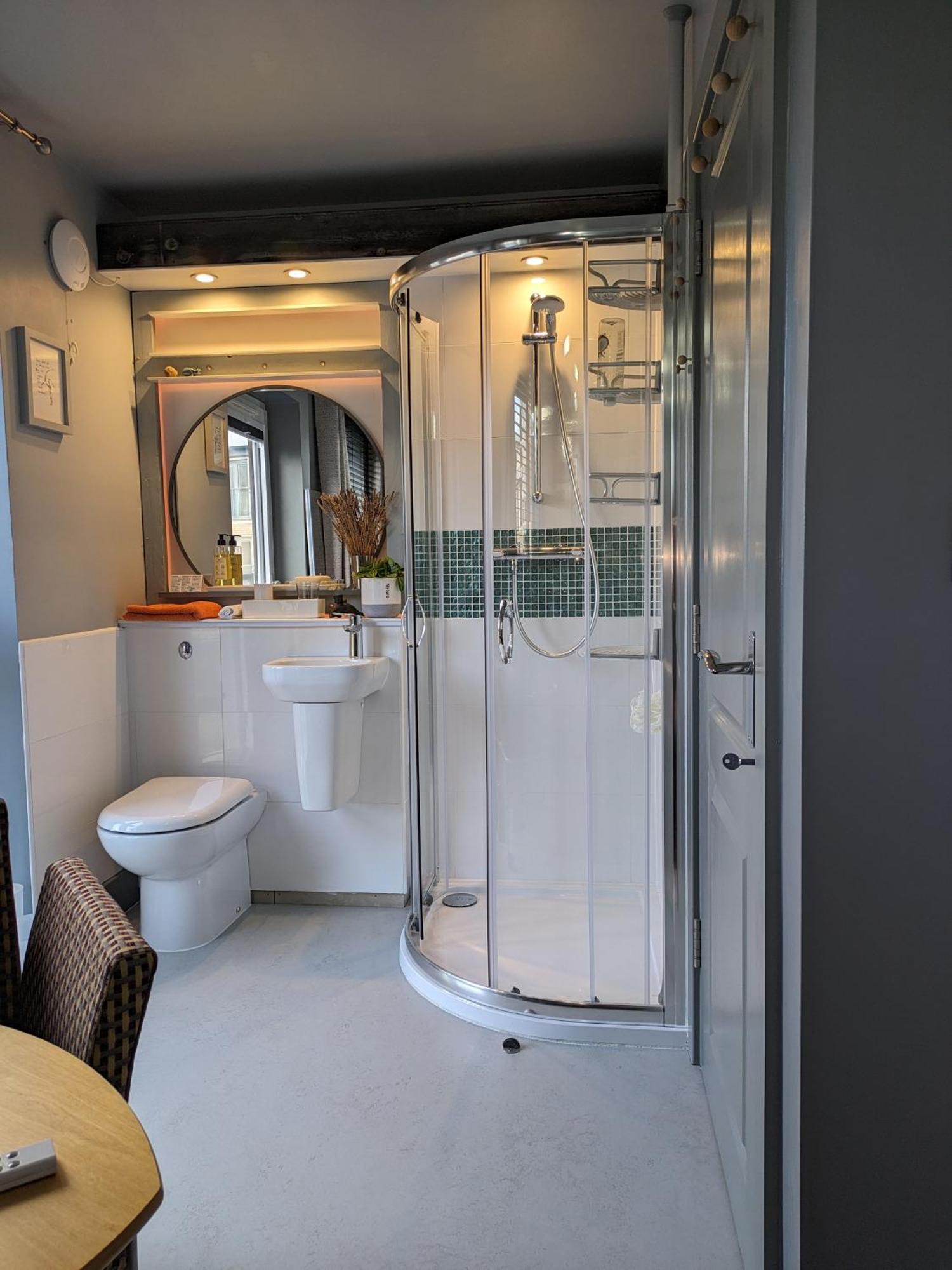 2 Homestay Guest Rooms هنتينجتون المظهر الخارجي الصورة