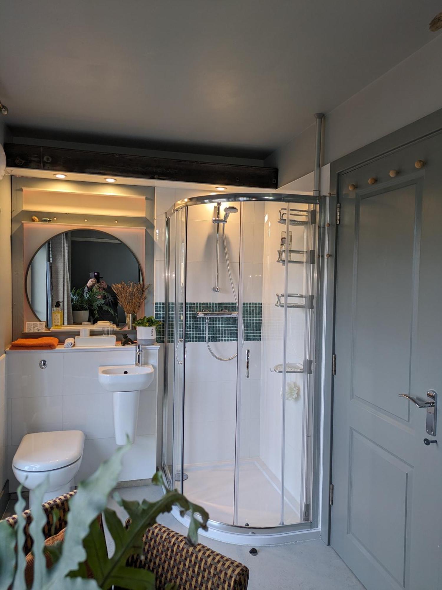 2 Homestay Guest Rooms هنتينجتون المظهر الخارجي الصورة