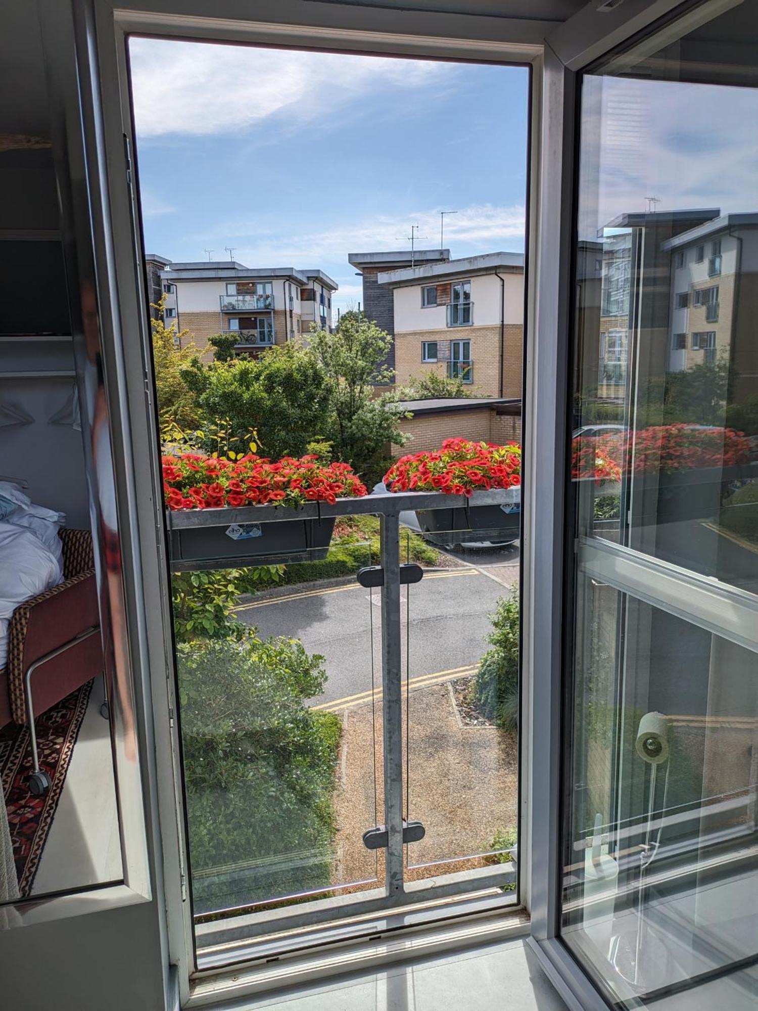 2 Homestay Guest Rooms هنتينجتون المظهر الخارجي الصورة