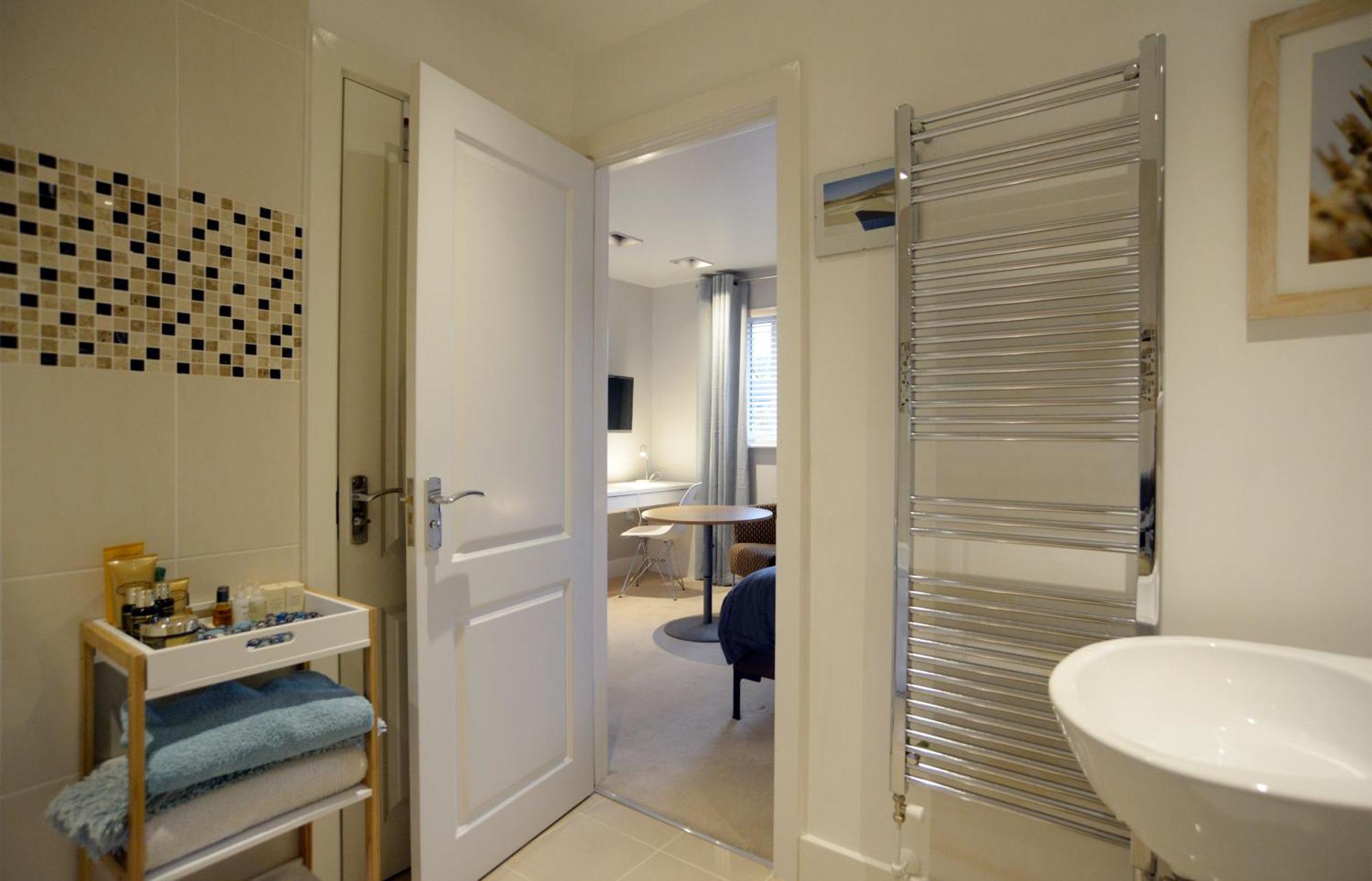 2 Homestay Guest Rooms هنتينجتون المظهر الخارجي الصورة